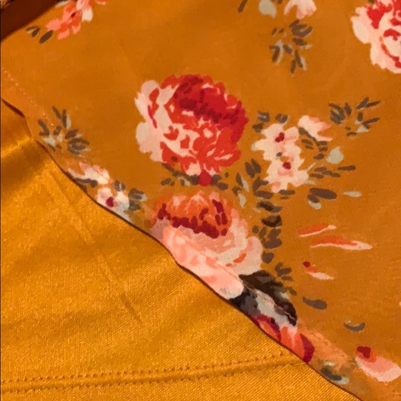Yellow Floral Skirt - Picture 4 of 4